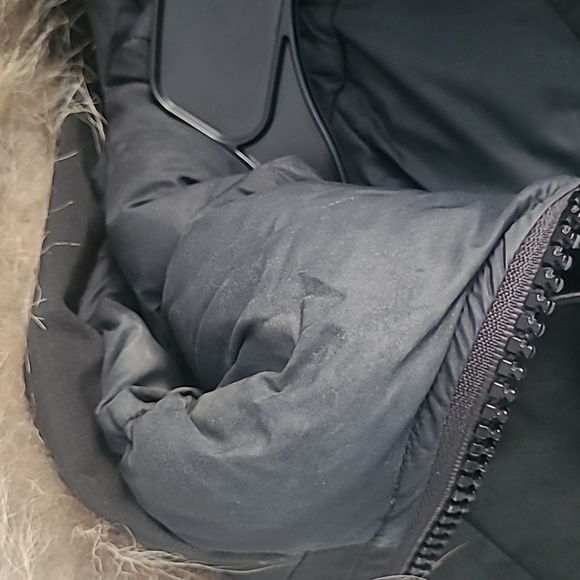 Canada Goose Black Chilliwack Bomber Parka - Picture 12 of 13